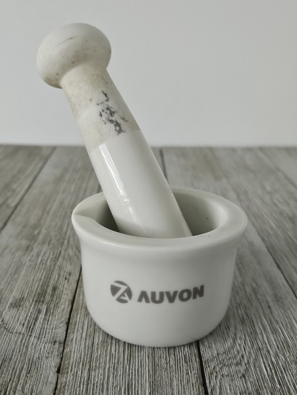 AUVON White Ceramic Small Mortar and Pestle Set with Auvon Logo.Mortar Measure